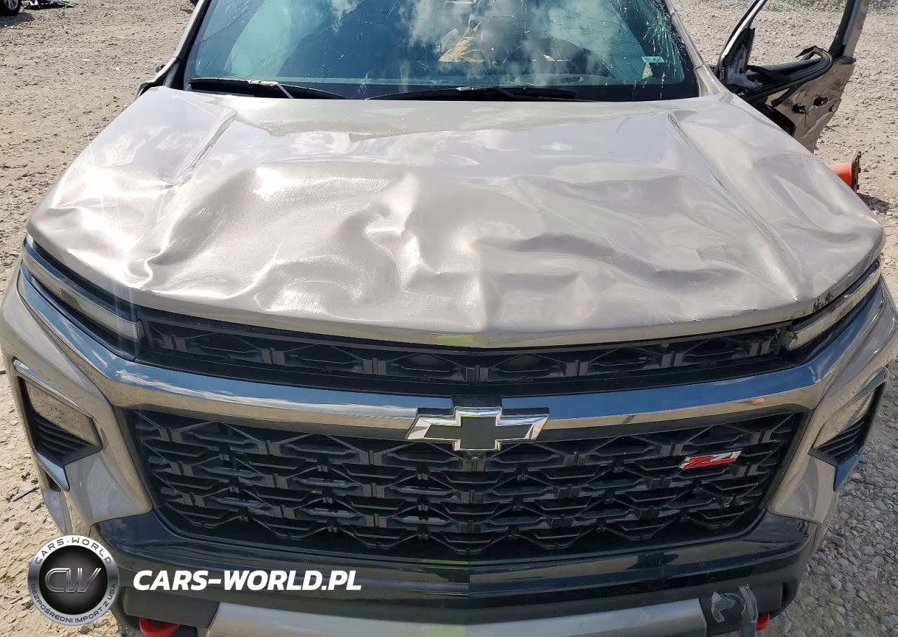 2026 Chevrolet Traverse Z71 VIN:1GNEVJKS8TJ190793 - 12