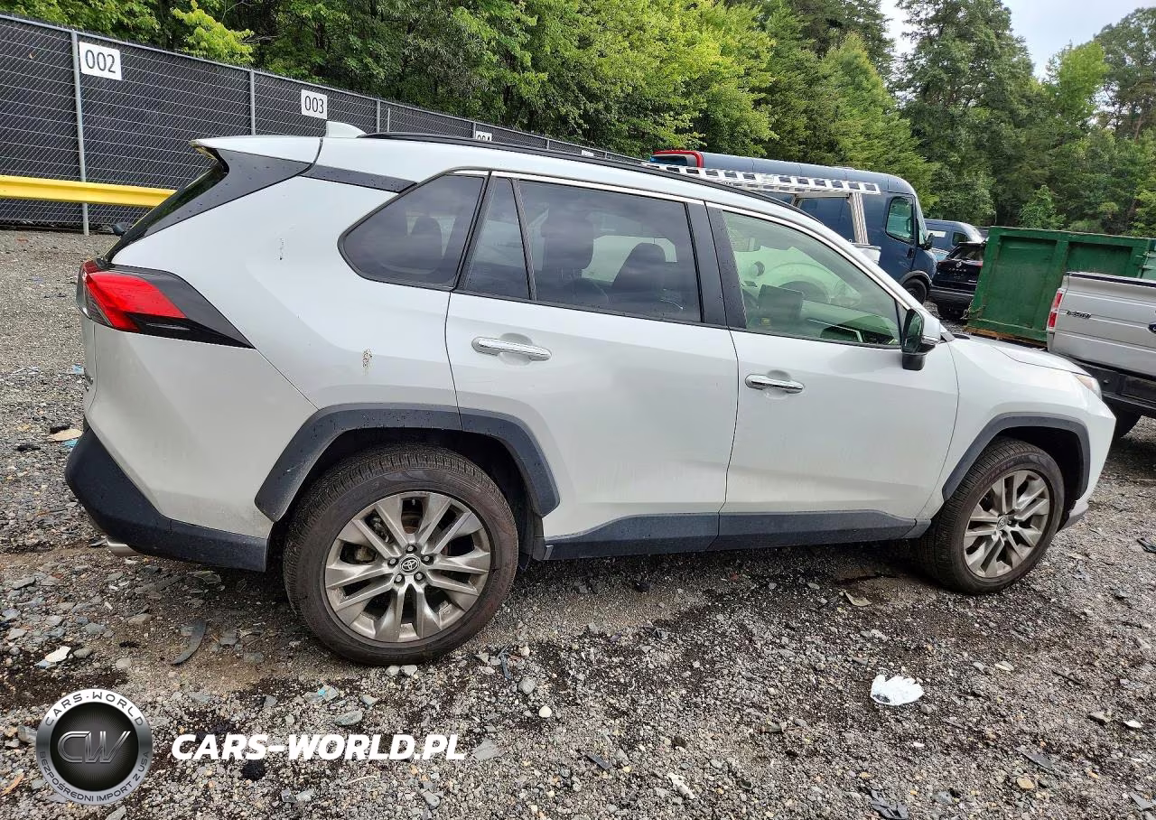 2023 Toyota Rav4 Limited VIN:JTMN1RFV4PD101975 - 3