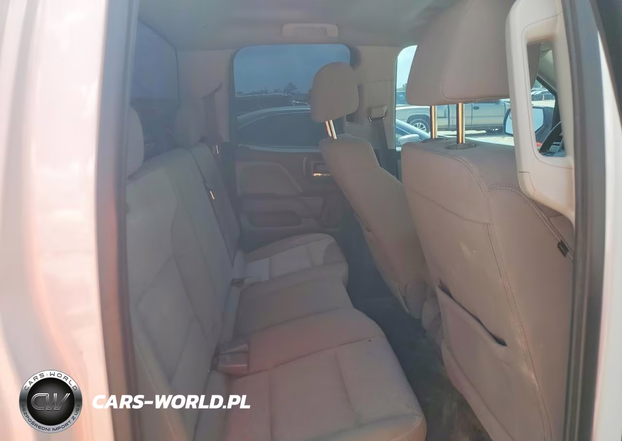 2017 Chevrolet Silverado C1500 VIN:1GCRCNEC8HZ108307 - 10