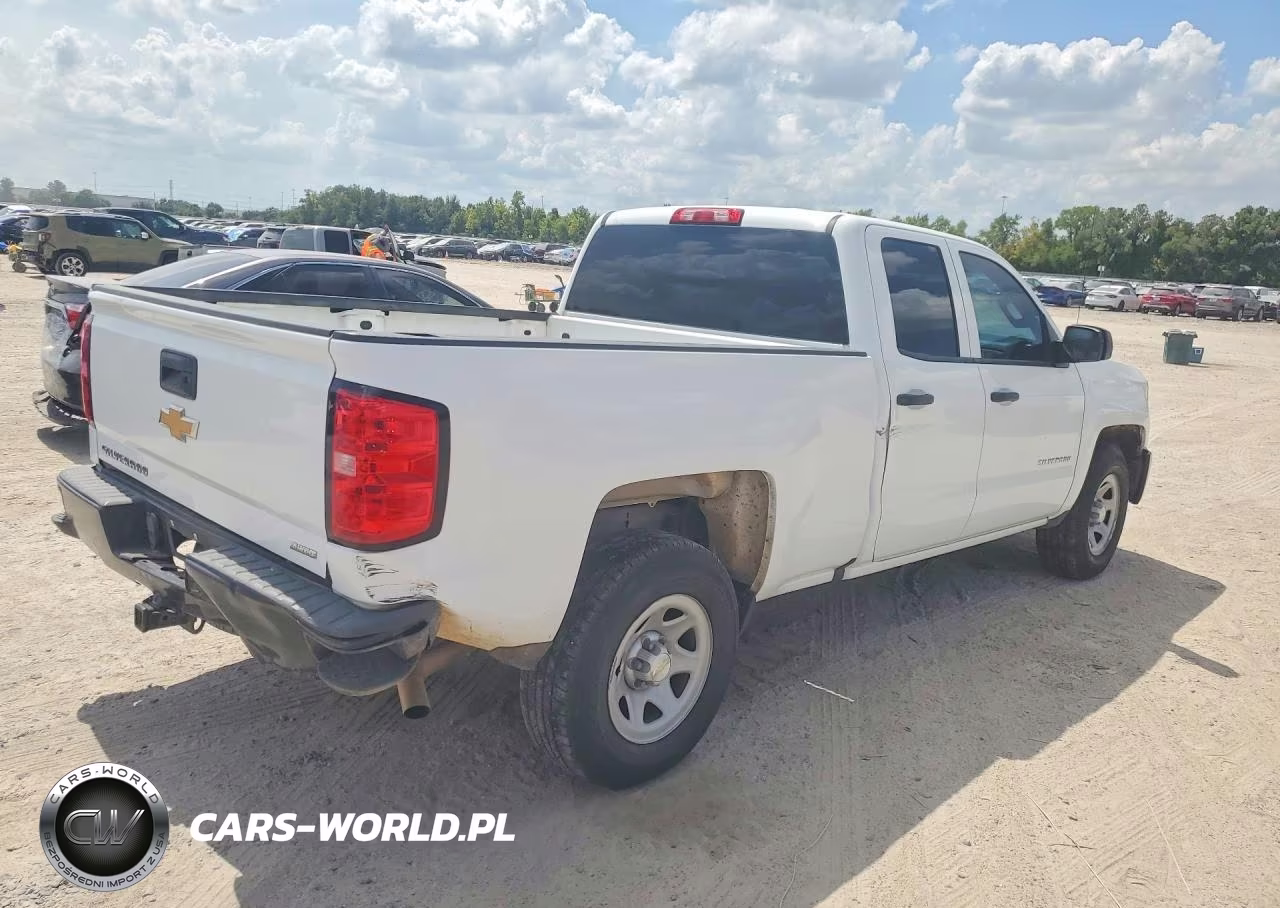 2017 Chevrolet Silverado C1500 VIN:1GCRCNEC8HZ108307 - 3