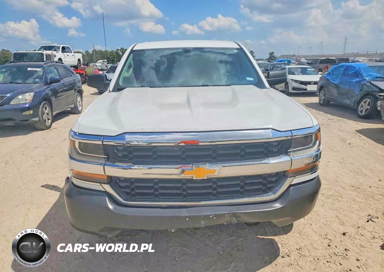 2017 Chevrolet Silverado C1500 VIN:1GCRCNEC8HZ108307 - 5