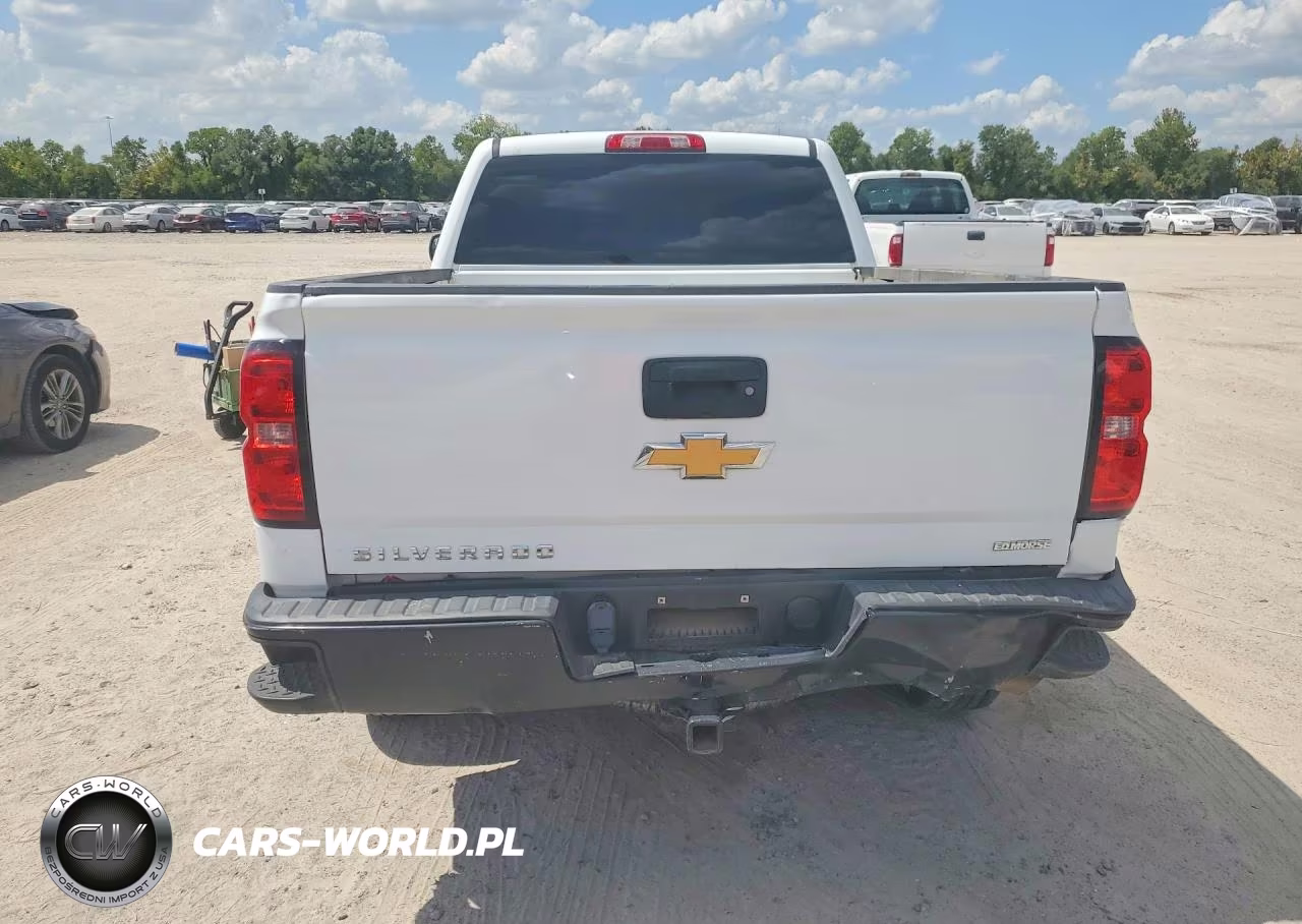 2017 Chevrolet Silverado C1500 VIN:1GCRCNEC8HZ108307 - 6