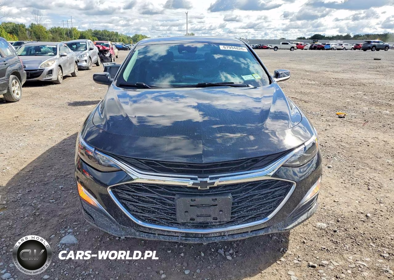 2021 Chevrolet Malibu Rs VIN:1G1ZG5ST5MF017721 - 5