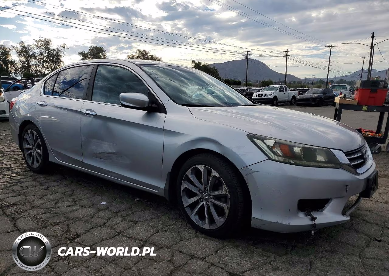 2015 Honda Accord Sport VIN:1HGCR2F59FA091663 - 4