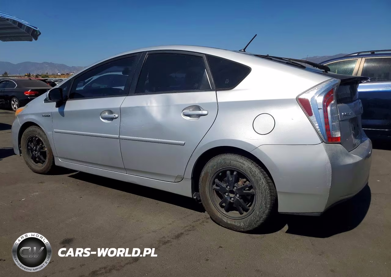 2013 Toyota Prius Two VIN:JTDKN3DU3D5628507 - 2
