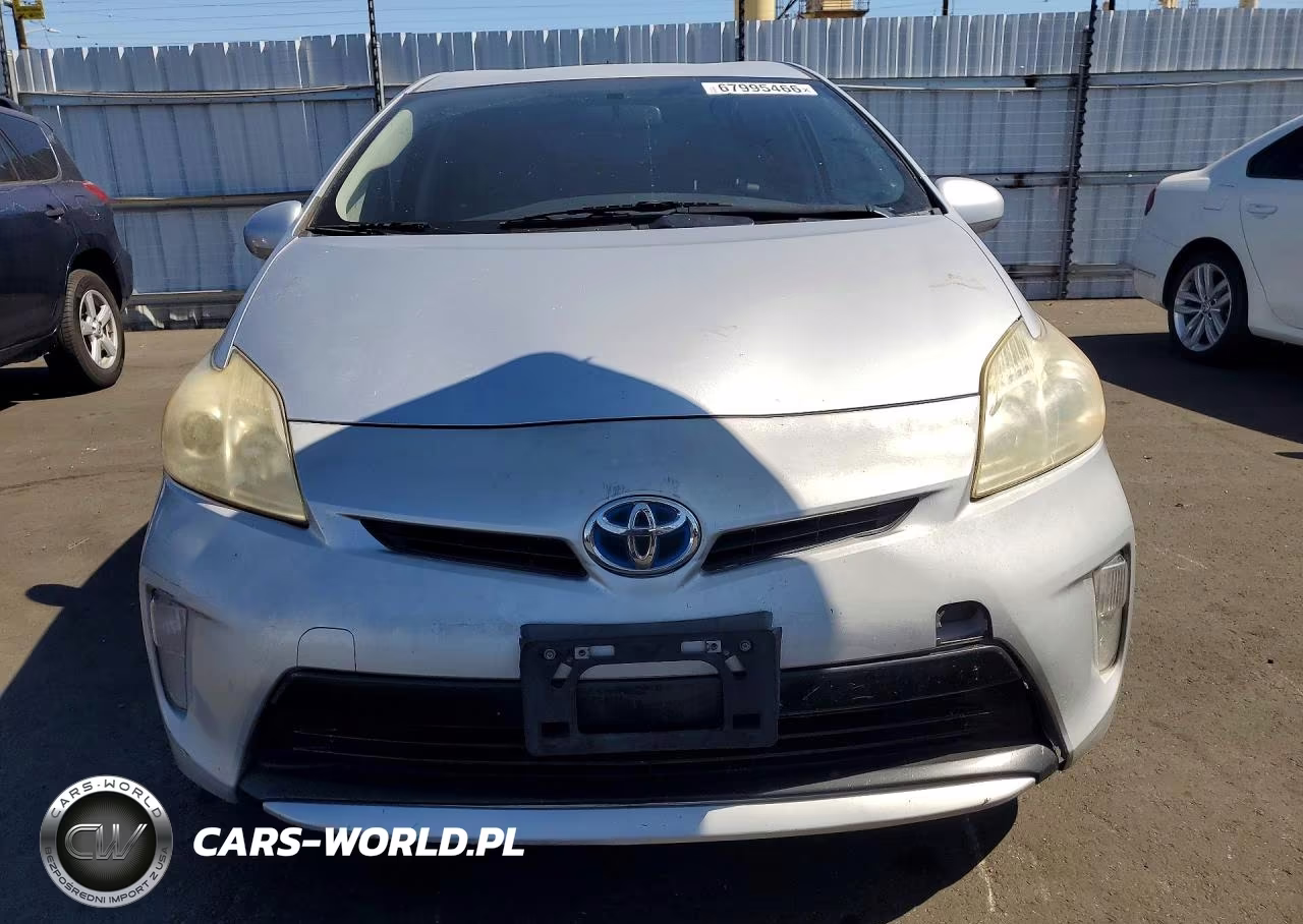 2013 Toyota Prius Two VIN:JTDKN3DU3D5628507 - 5