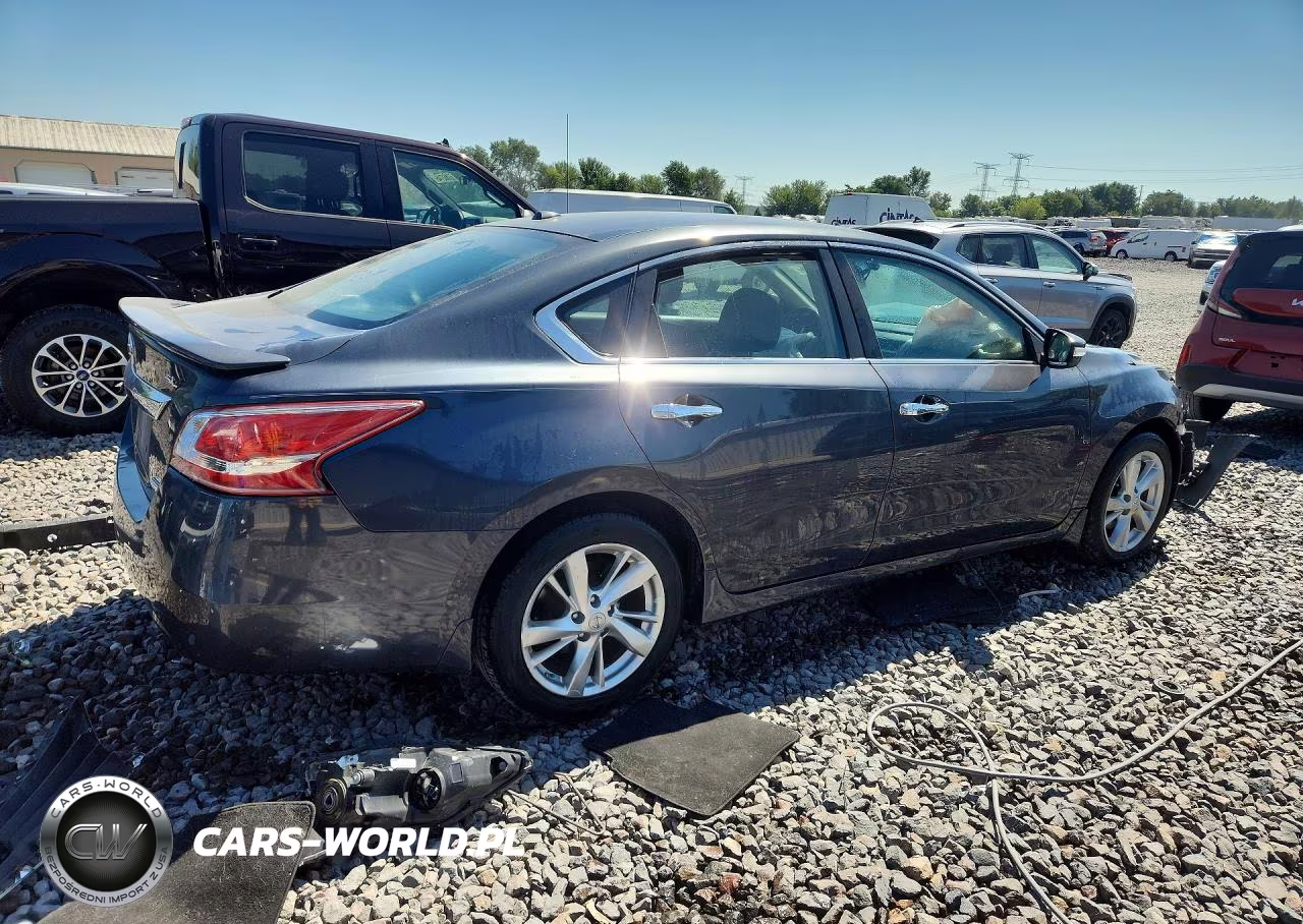 2013 Nissan Altima 2.5 VIN:1N4AL3AP3DC182652 - 3