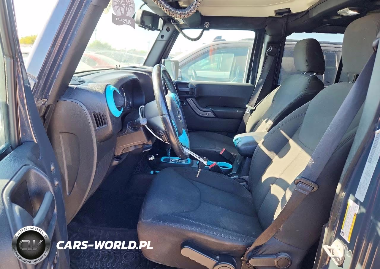 2017 Jeep Wrangler Unlimited Sport VIN:1C4BJWDGXHL521236 - 7