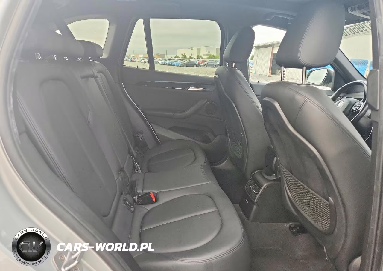 2019 BMW X1 Sdrive28I VIN:WBXHU7C50K3H44812 - 11