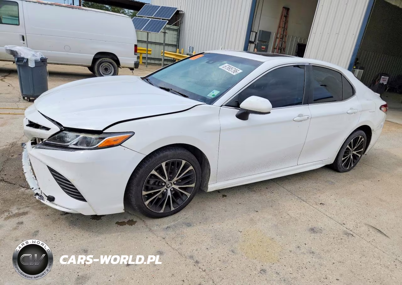 2018 Toyota Camry – zdjęcie 1 z 12