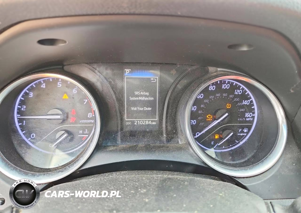 2018 Toyota Camry VIN:4T1B11HK4JU600088 - 9