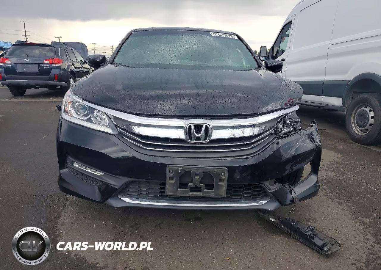 2017 Honda Accord Sport Special Edition VIN:1HGCR2F13HA258521 - 5