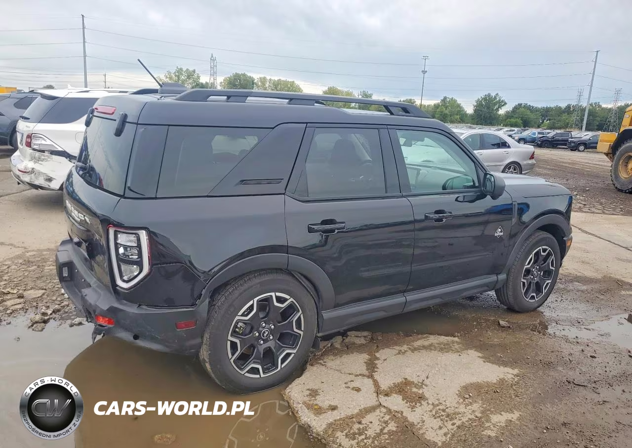 2025 Ford Bronco Sport Outer Banks VIN:3FMCR9CN8SRE26614 - 3
