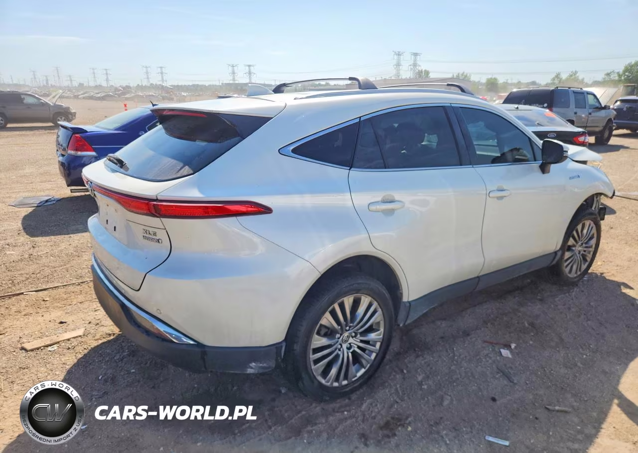 2021 Toyota Venza Xle VIN:JTEAAAAH2MJ031399 - 3