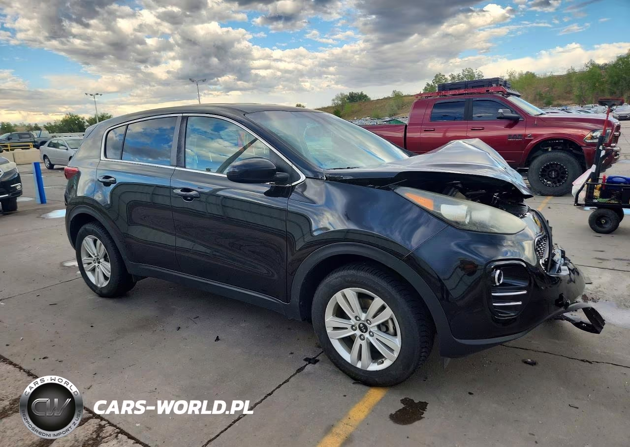 2018 Kia Sportage Lx VIN:KNDPMCAC5J7403087 - 4
