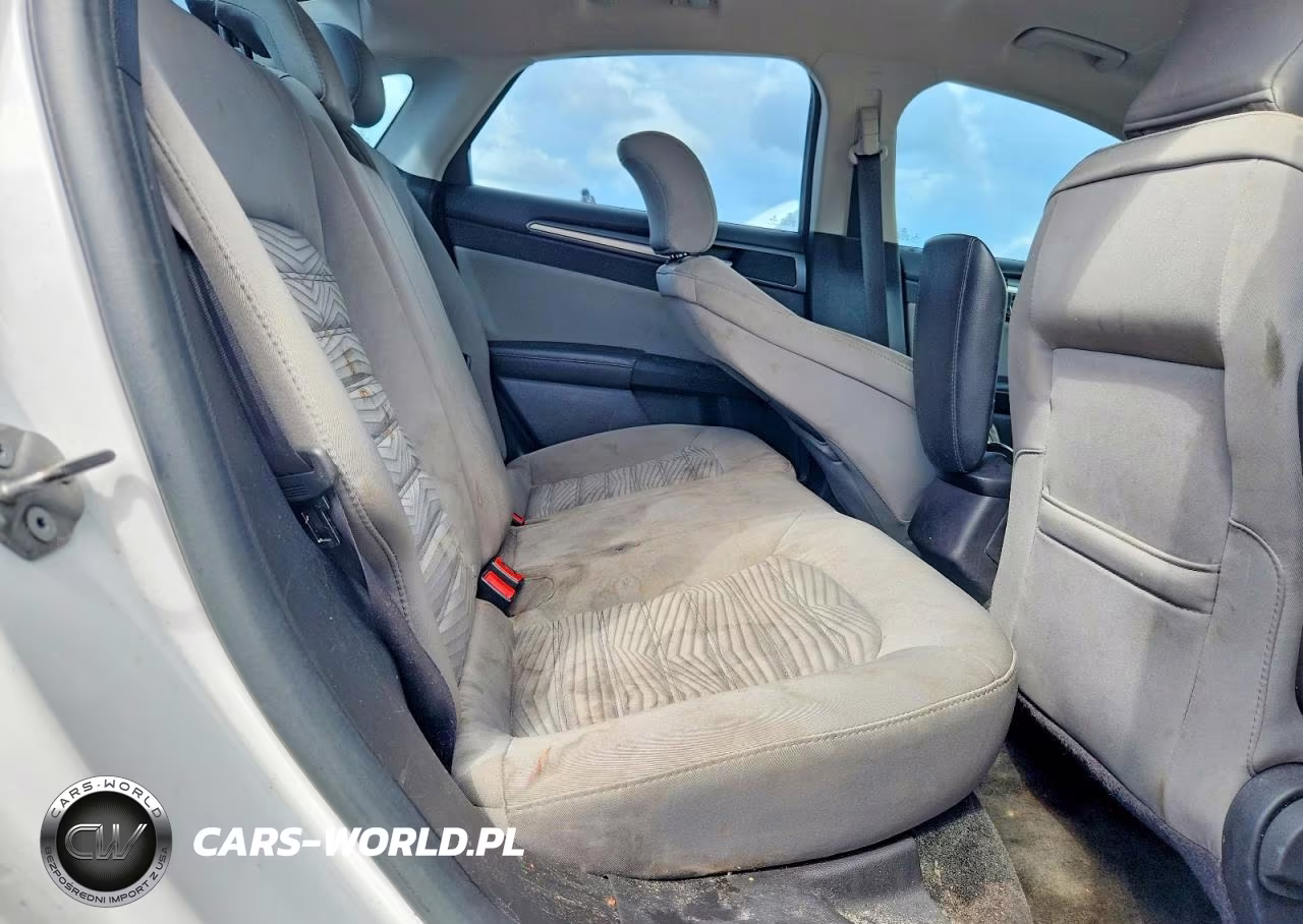 2016 Ford Fusion S VIN:3FA6P0G76GR202513 - 10