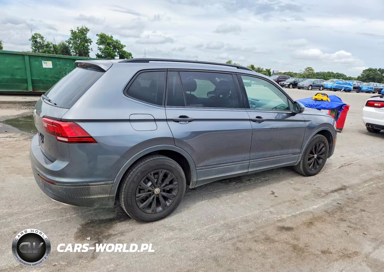2019 Volkswagen Tiguan S VIN:3VV1B7AX1KM142992 - 3