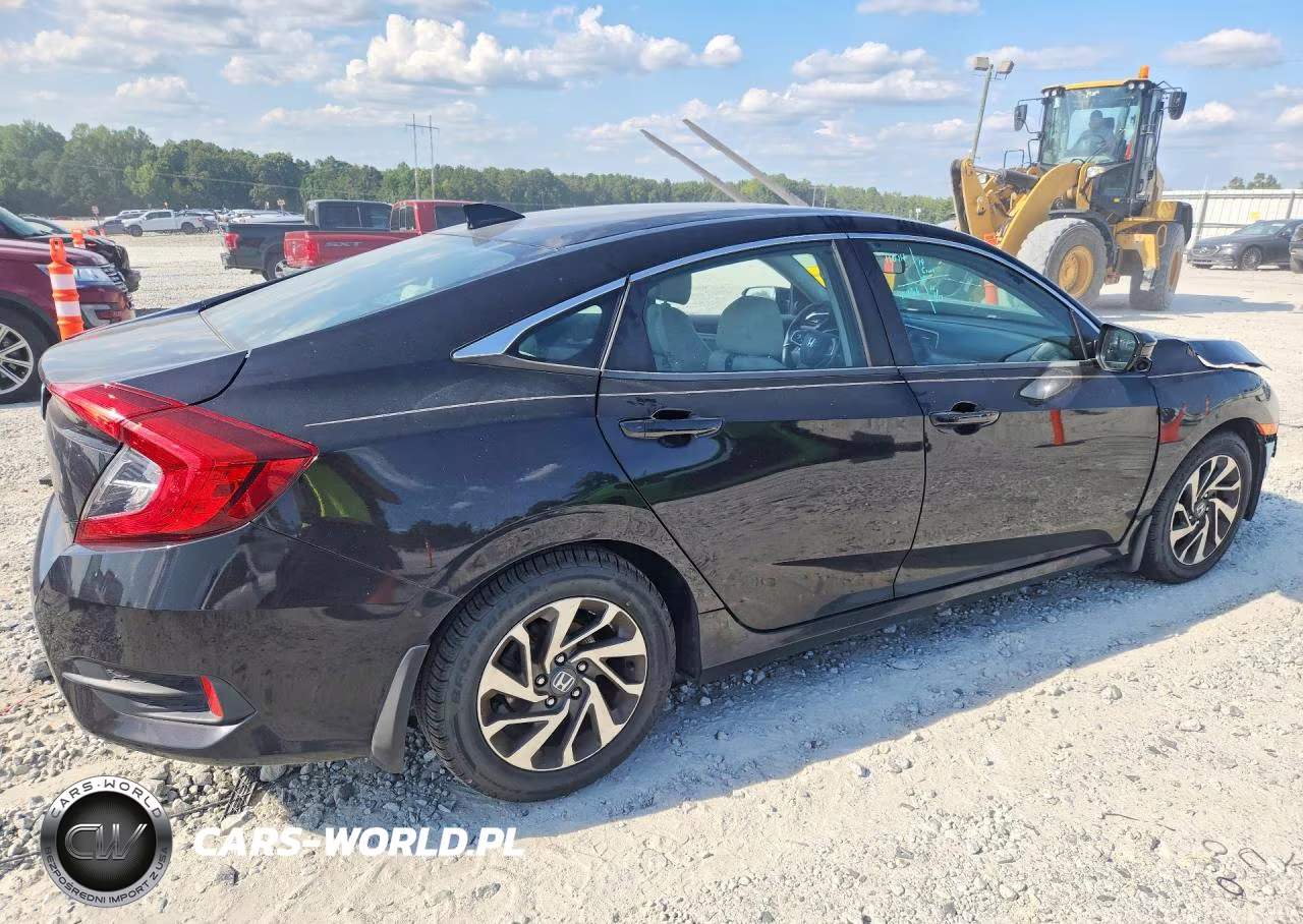 2018 Honda Civic Ex VIN:19XFC2F72JE010913 - 3
