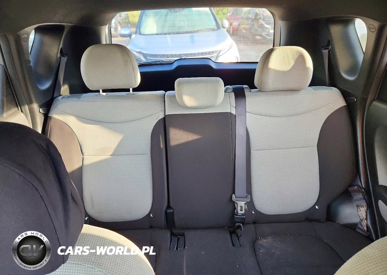 2018 Kia Soul Base VIN:KNDJN2A23J7555602 - 10
