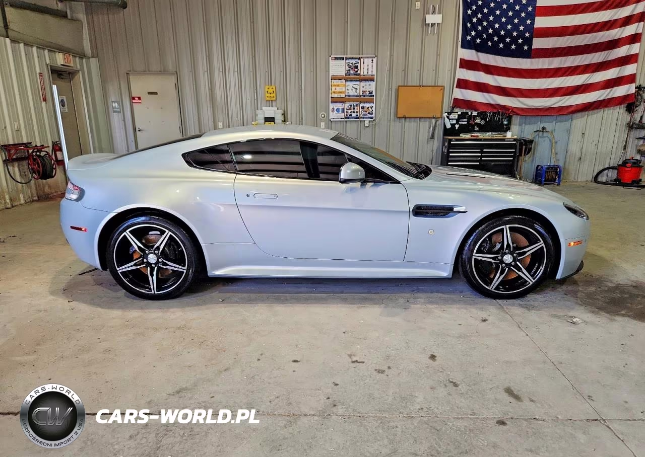2016 Aston Martin V8 Vantage S VIN:SCFEKBDL4GGC20568 - 13