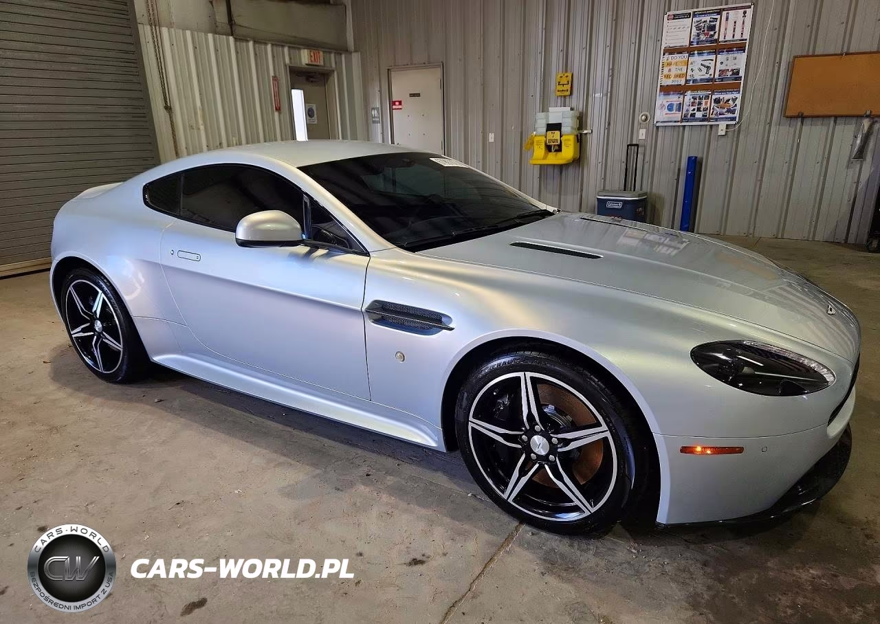 2016 Aston Martin V8 Vantage S VIN:SCFEKBDL4GGC20568 - 4
