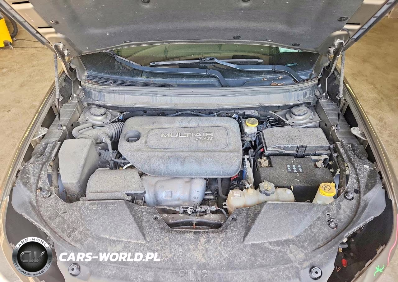 2019 Jeep Cherokee Latitude Plus VIN:1C4PJMLB3KD186354 - 12