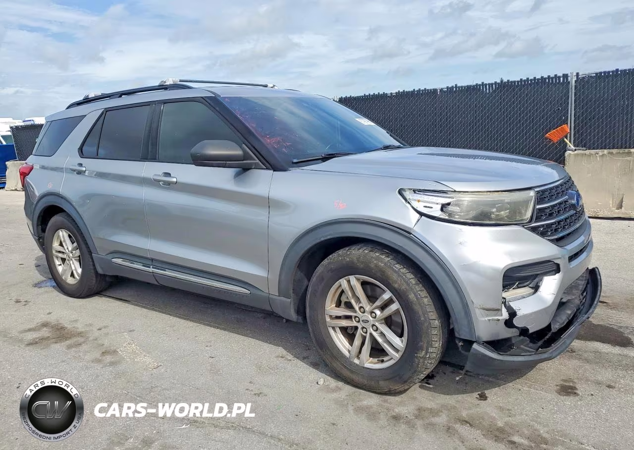 2020 Ford Explorer Xlt VIN:1FMSK7DH5LGB73239 - 4