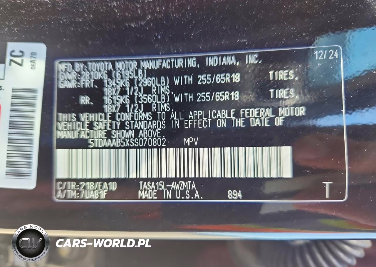 2025 Toyota Grand Highlander Xle VIN:5TDAAAB5XSS070802 - 13