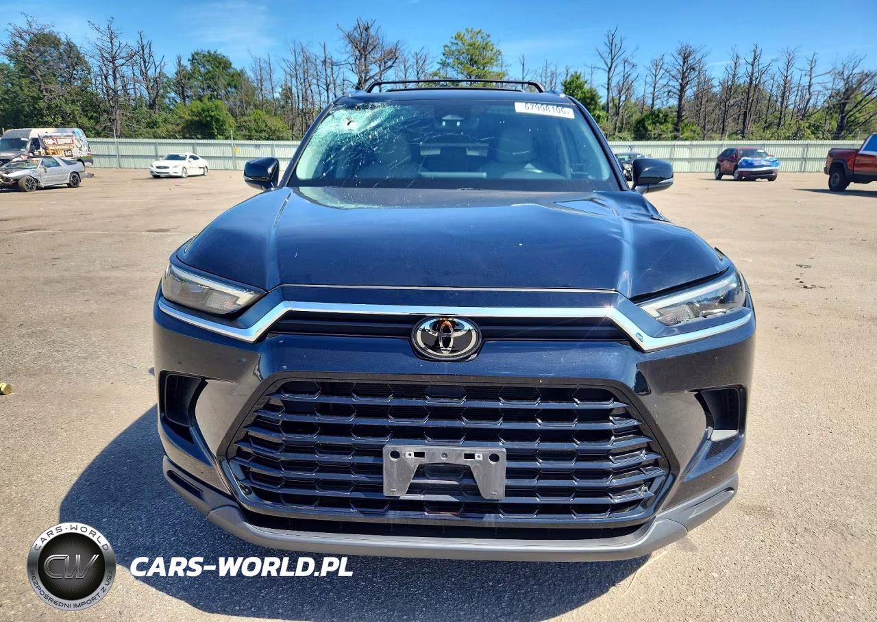 2025 Toyota Grand Highlander Xle VIN:5TDAAAB5XSS070802 - 5