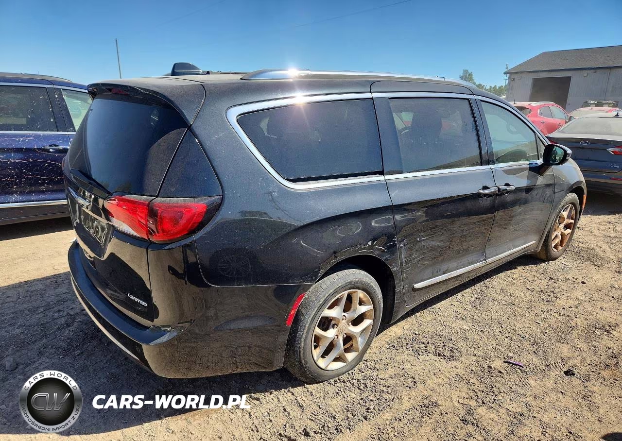 2018 Chrysler Pacifica Limited VIN:2C4RC1GG6JR320793 - 3