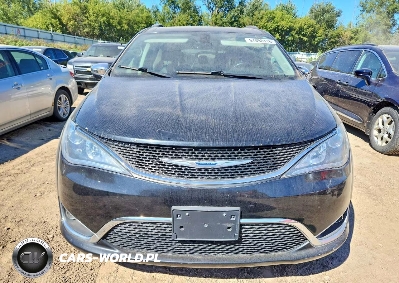 2018 Chrysler Pacifica Limited VIN:2C4RC1GG6JR320793 - 5