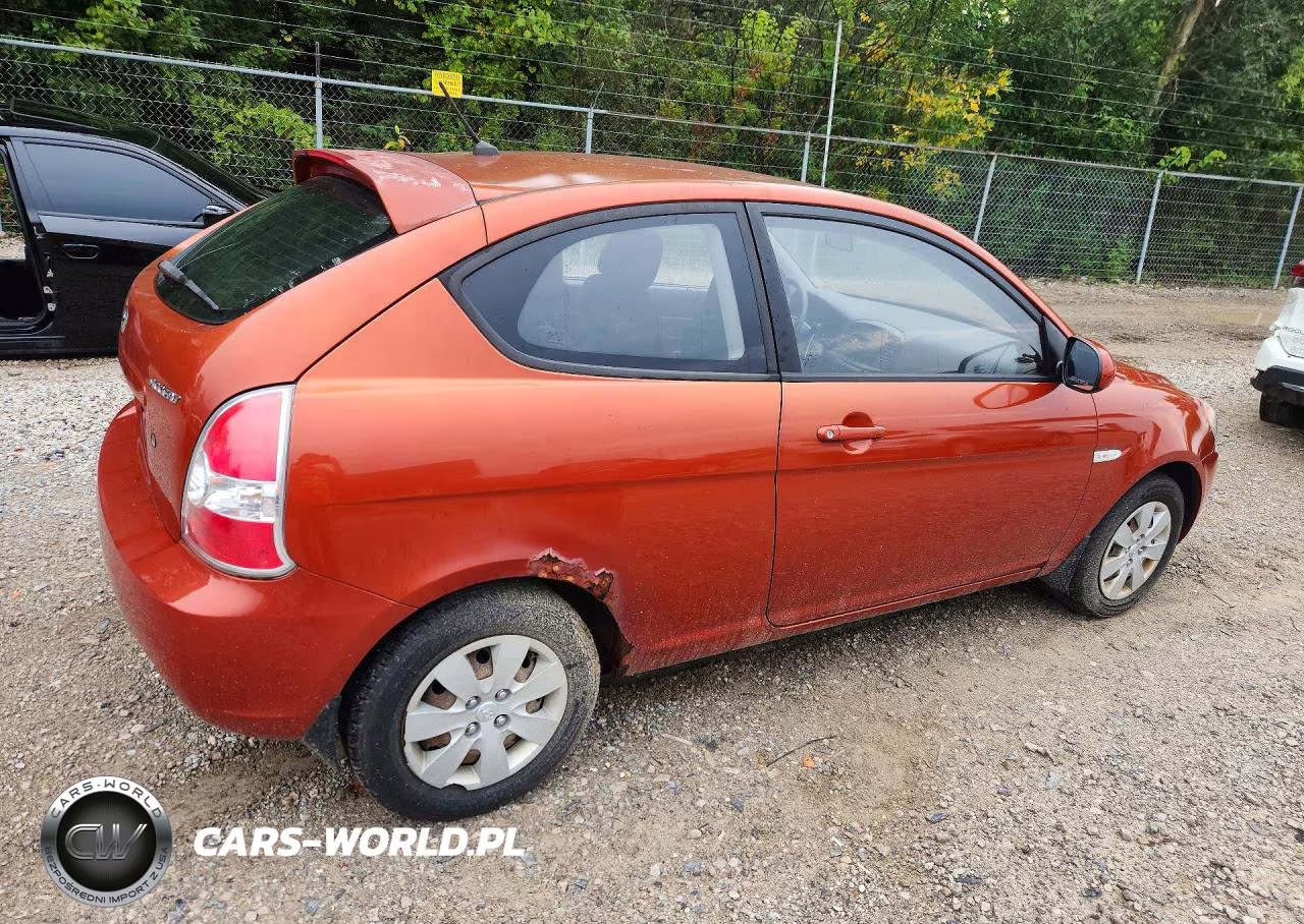 2010 Hyundai Accent Gs VIN:KMHCM3ACXAU156435 - 3