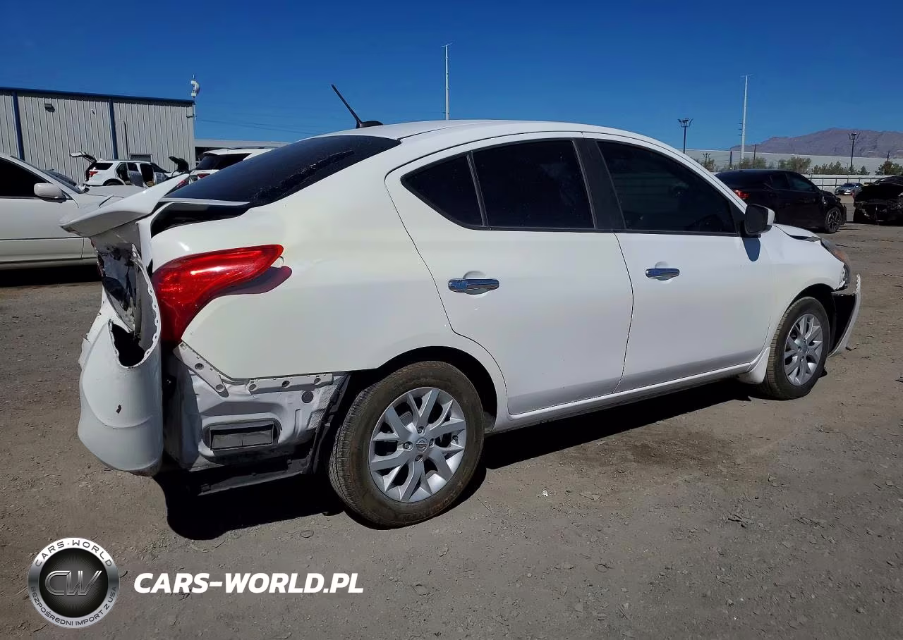2017 Nissan Versa 1.6 S VIN:3N1CN7AP9HL869880 - 3