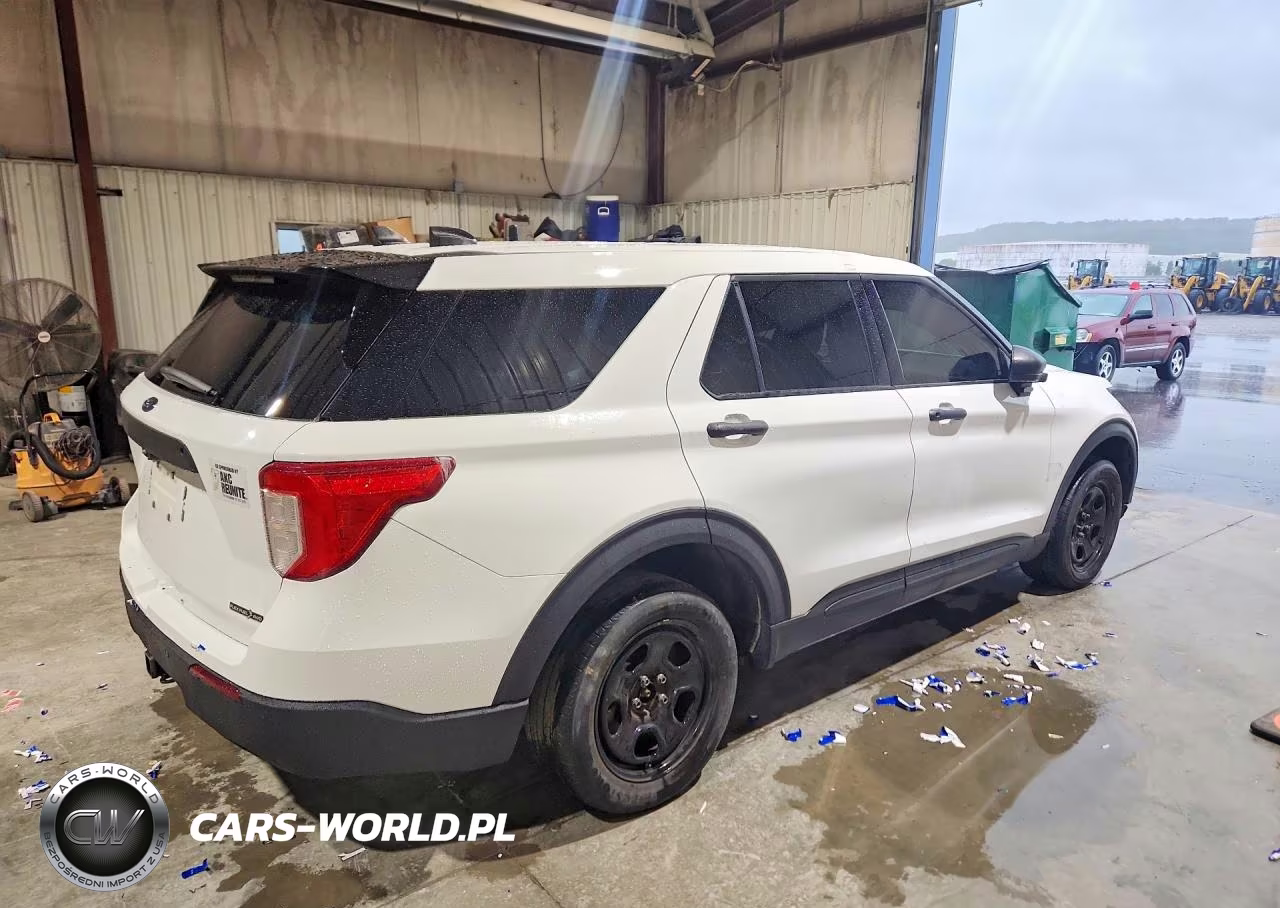 2022 Ford Explorer Police Interceptor VIN:1FM5K8AB3NGB80180 - 3