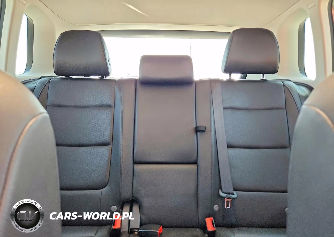 2015 Volkswagen Tiguan S VIN:WVGBV7AX4FW580255 - 10