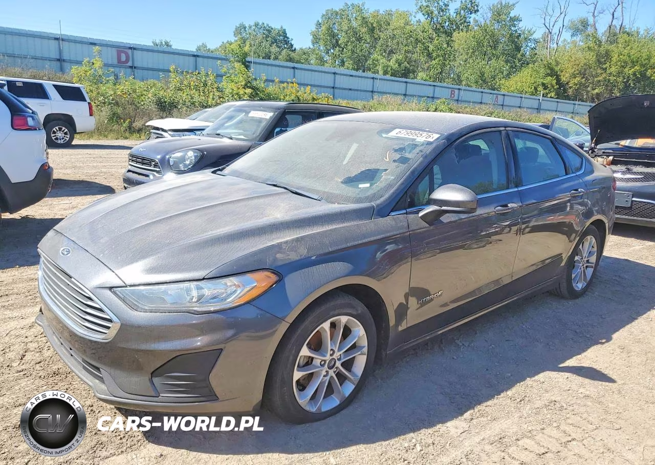 2019 Ford Fusion Se – zdjęcie 1 z 12