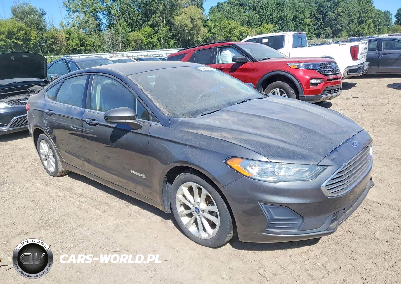 2019 Ford Fusion Se VIN:3FA6P0LU8KR119170 - 4