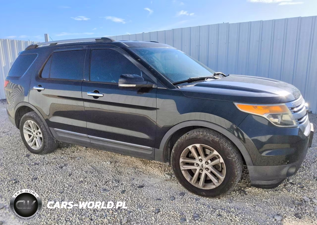 2014 Ford Explorer Xlt VIN:1FM5K7D8XEGA22963 - 4