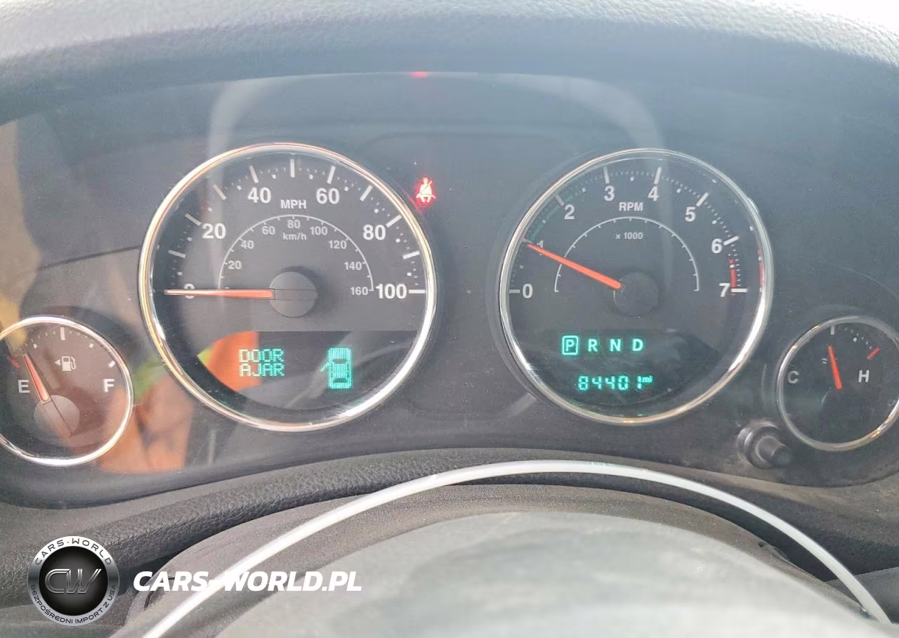 2018 Jeep Wrangler Unlimited Sport VIN:1C4BJWDG2JL851359 - 9