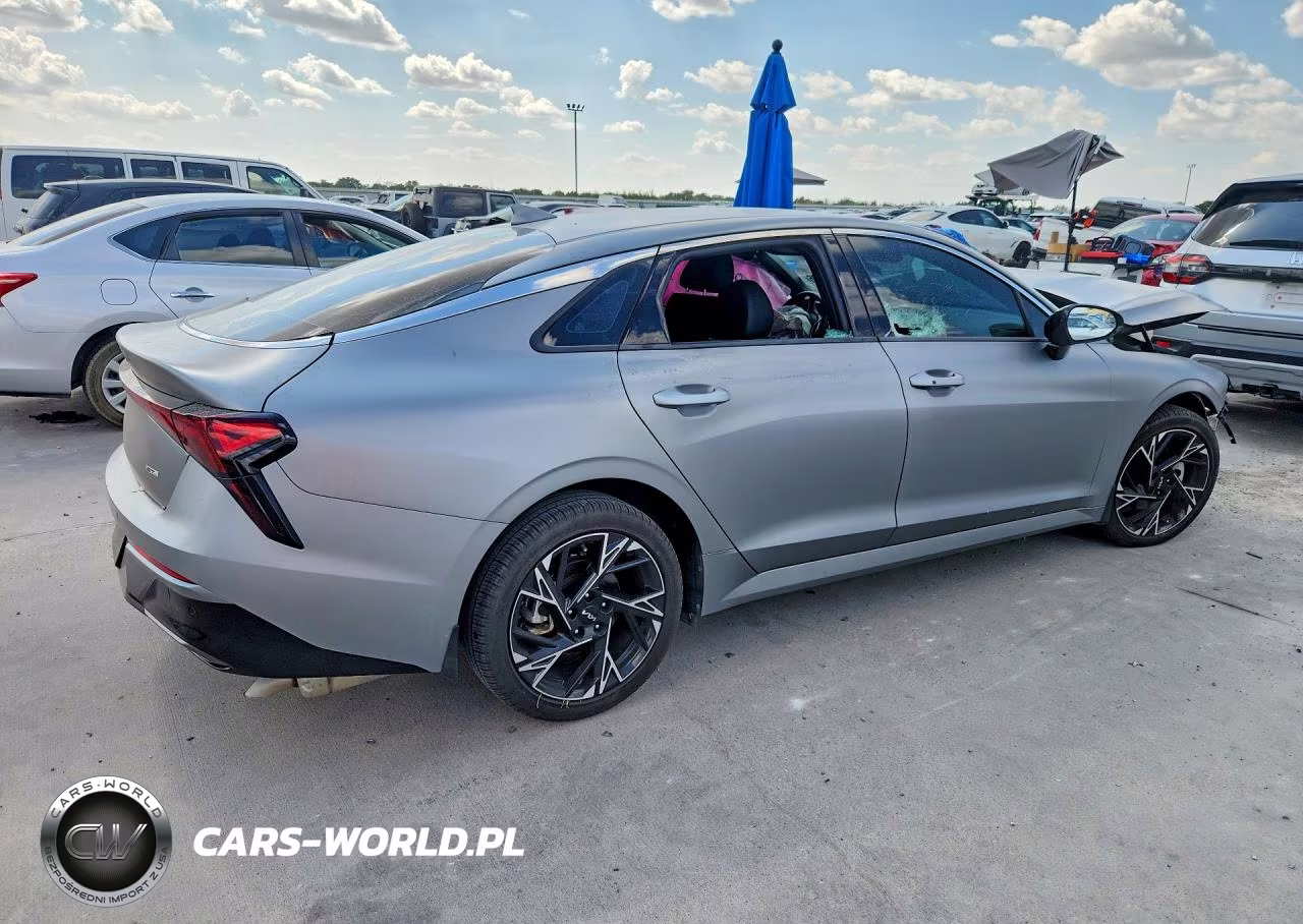 2025 Kia K5 Gt Line VIN:KNAG64J73S5333649 - 3