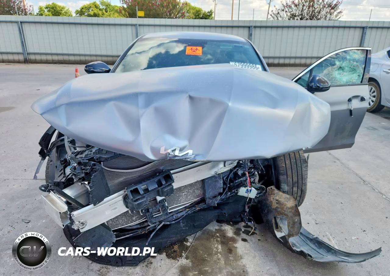 2025 Kia K5 Gt Line VIN:KNAG64J73S5333649 - 5
