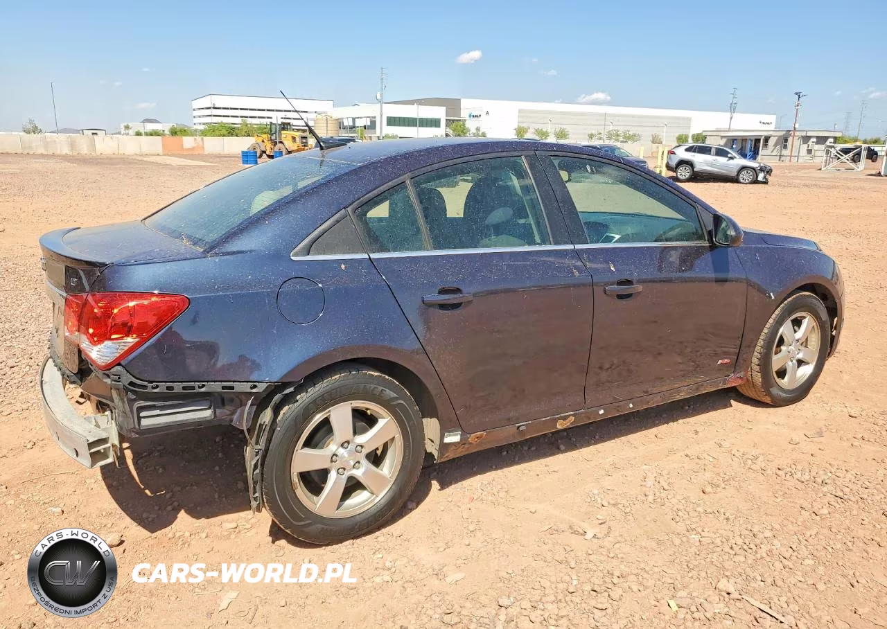 2014 Chevrolet Cruze Lt VIN:1G1PC5SB5E7277607 - 3