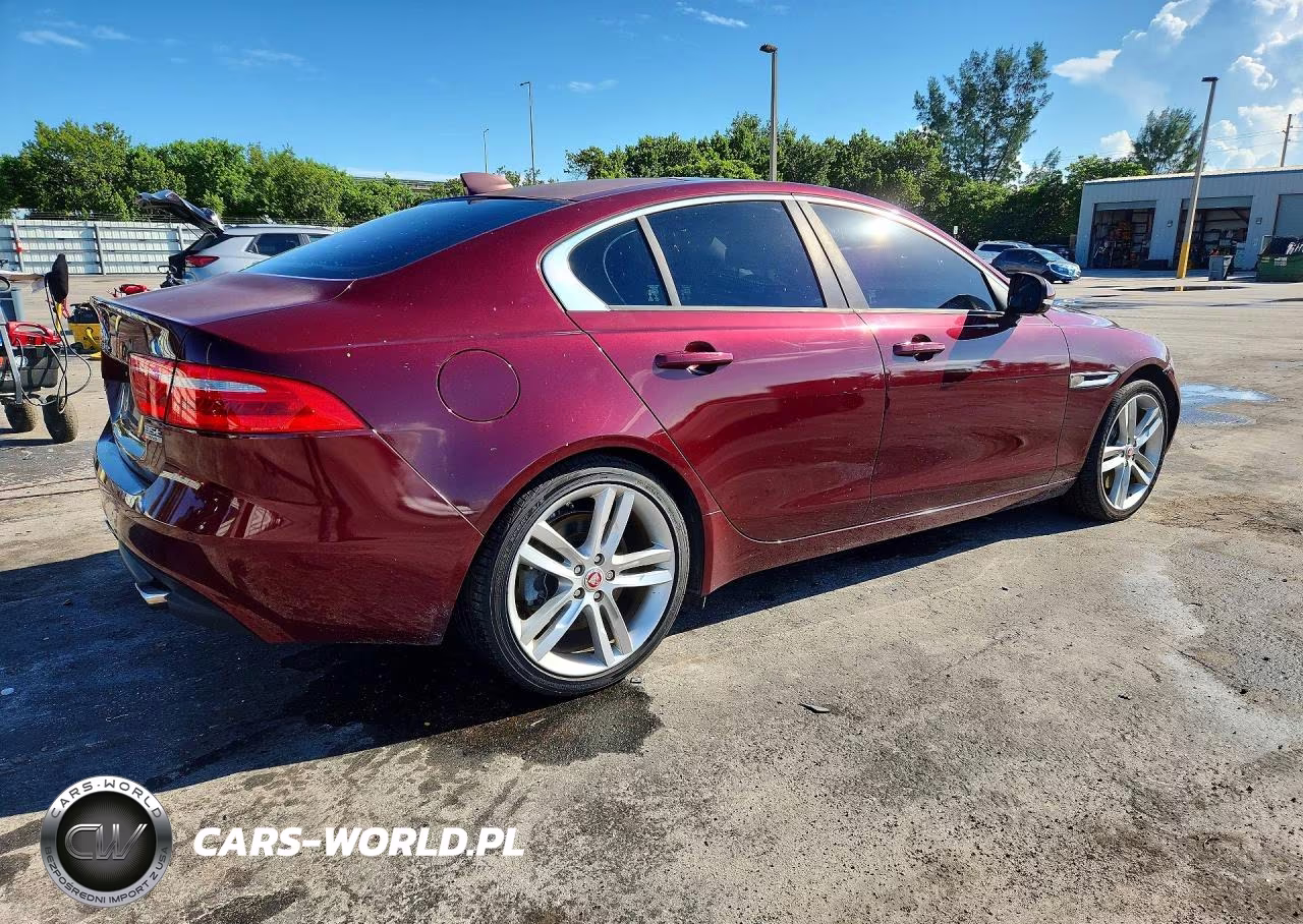 2017 Jaguar Xe VIN:SAJAJ4BV1HCP10246 - 3