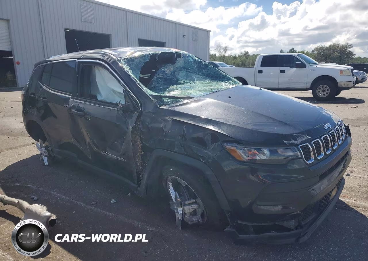 2024 Jeep Compass Sport VIN:3C4NJDANXRT103494 - 4