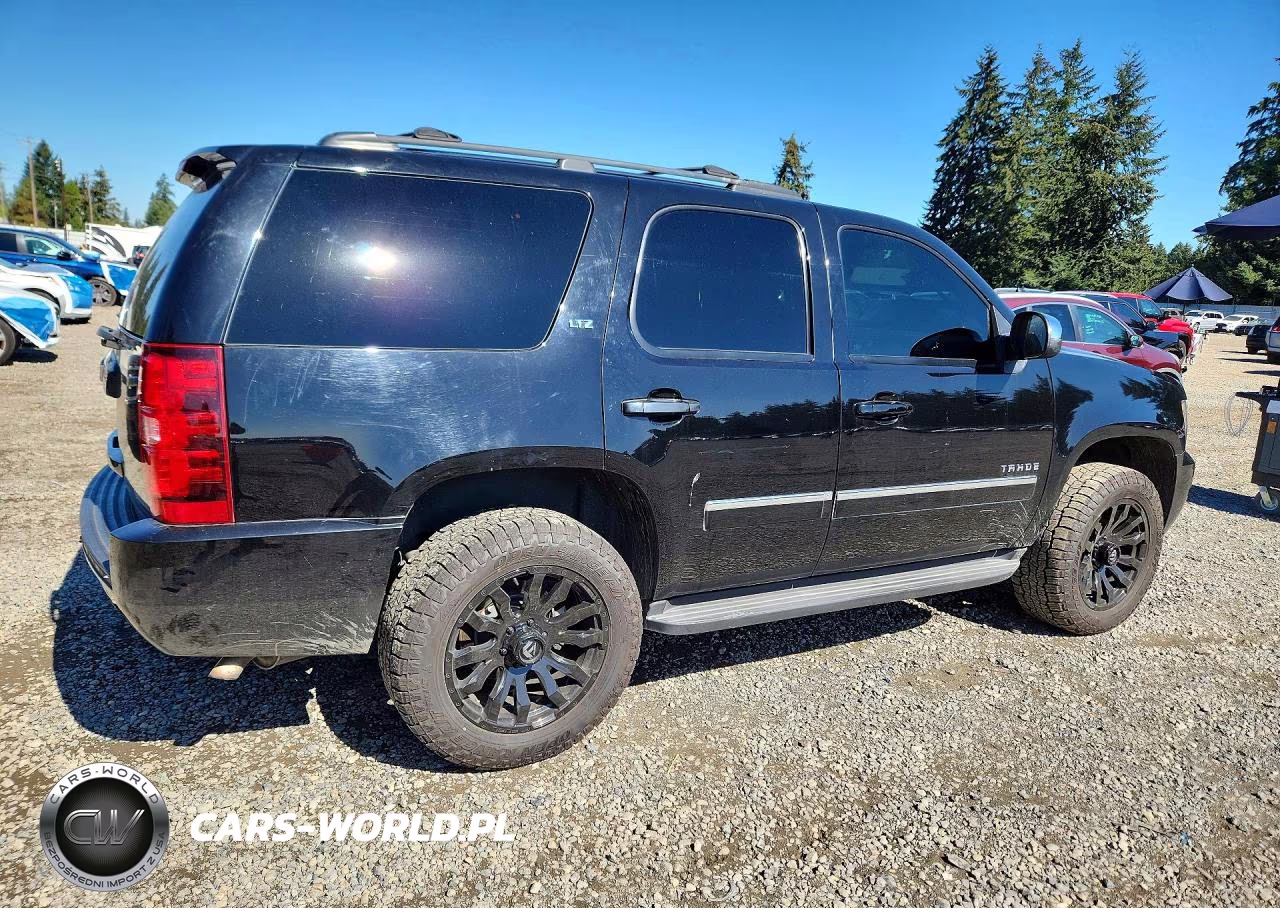 2013 Chevrolet Tahoe K1500 Ltz VIN:1GNSKCE09DR330158 - 3