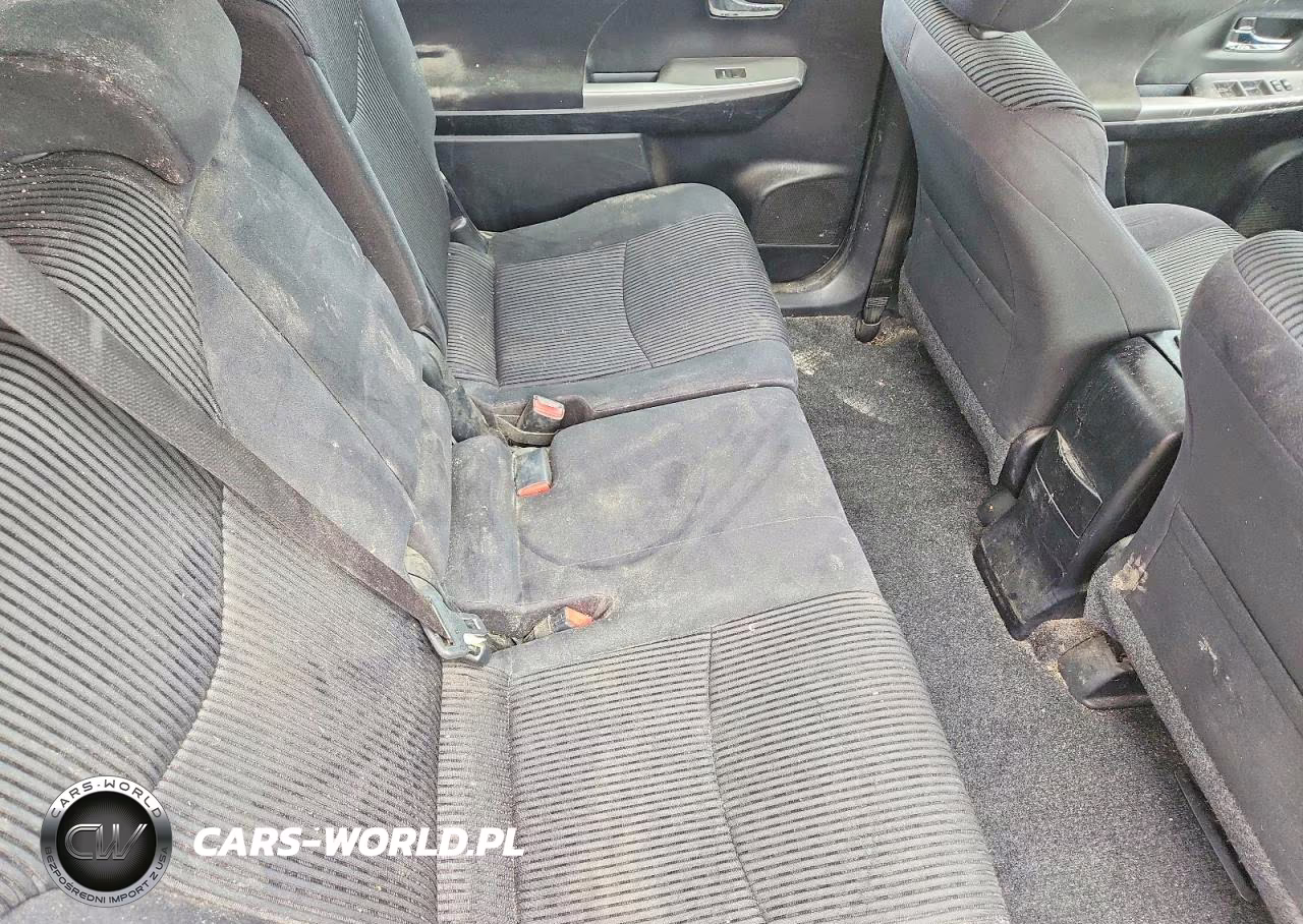 2017 Toyota Prius V Three VIN:JTDZN3EU7HJ061812 - 11