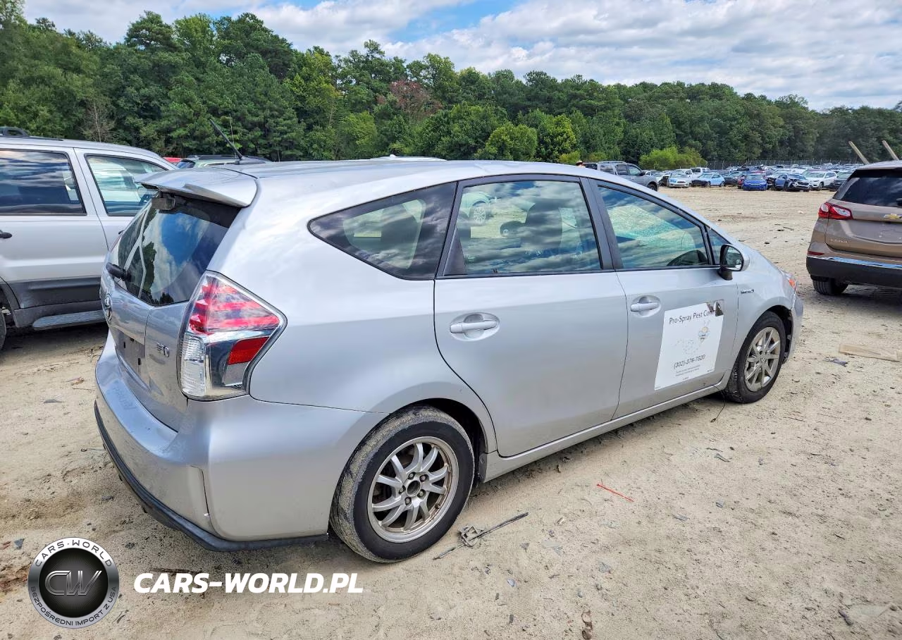 2017 Toyota Prius V Three VIN:JTDZN3EU7HJ061812 - 3