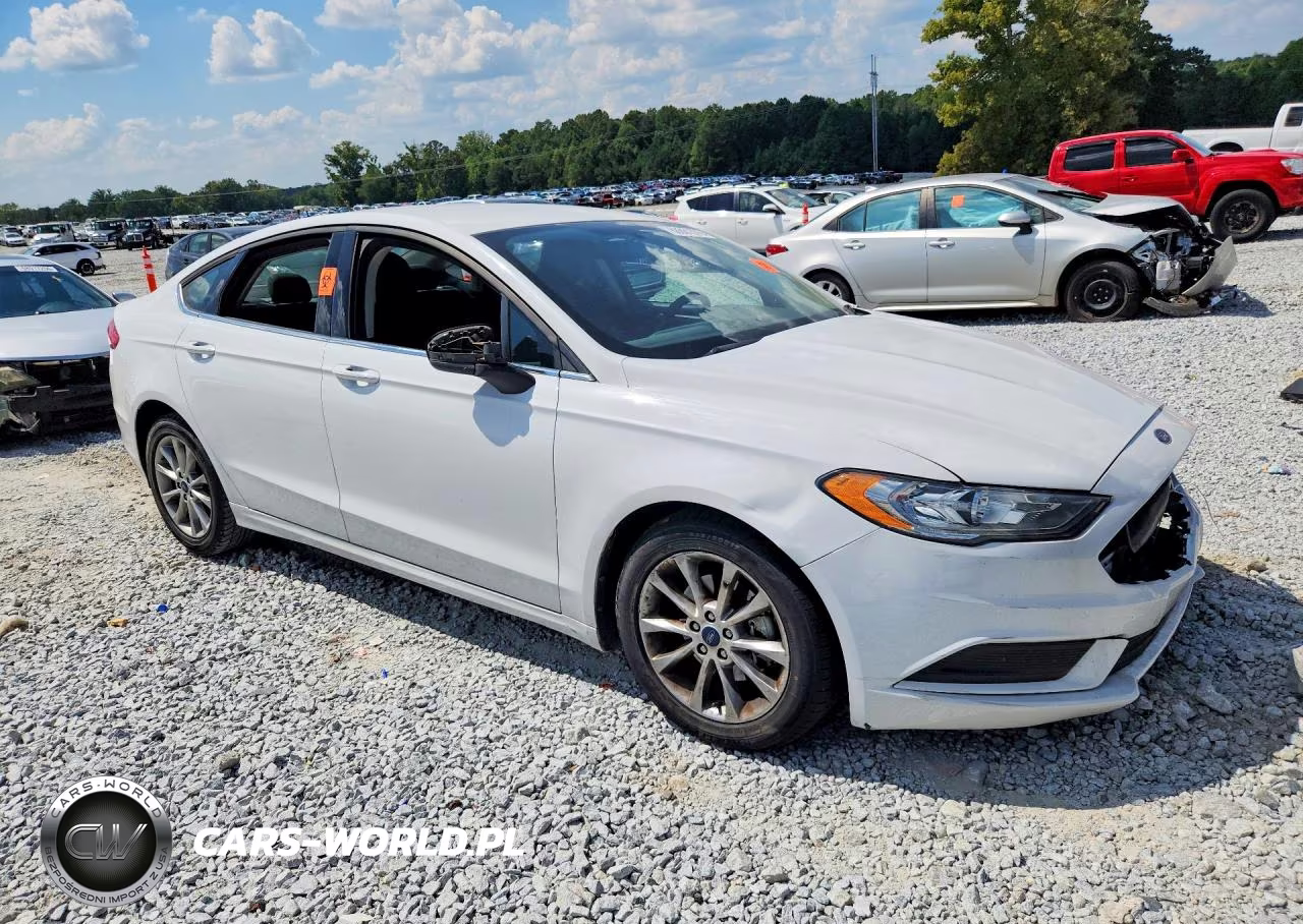2017 Ford Fusion Se VIN:3FA6P0H76HR355652 - 4