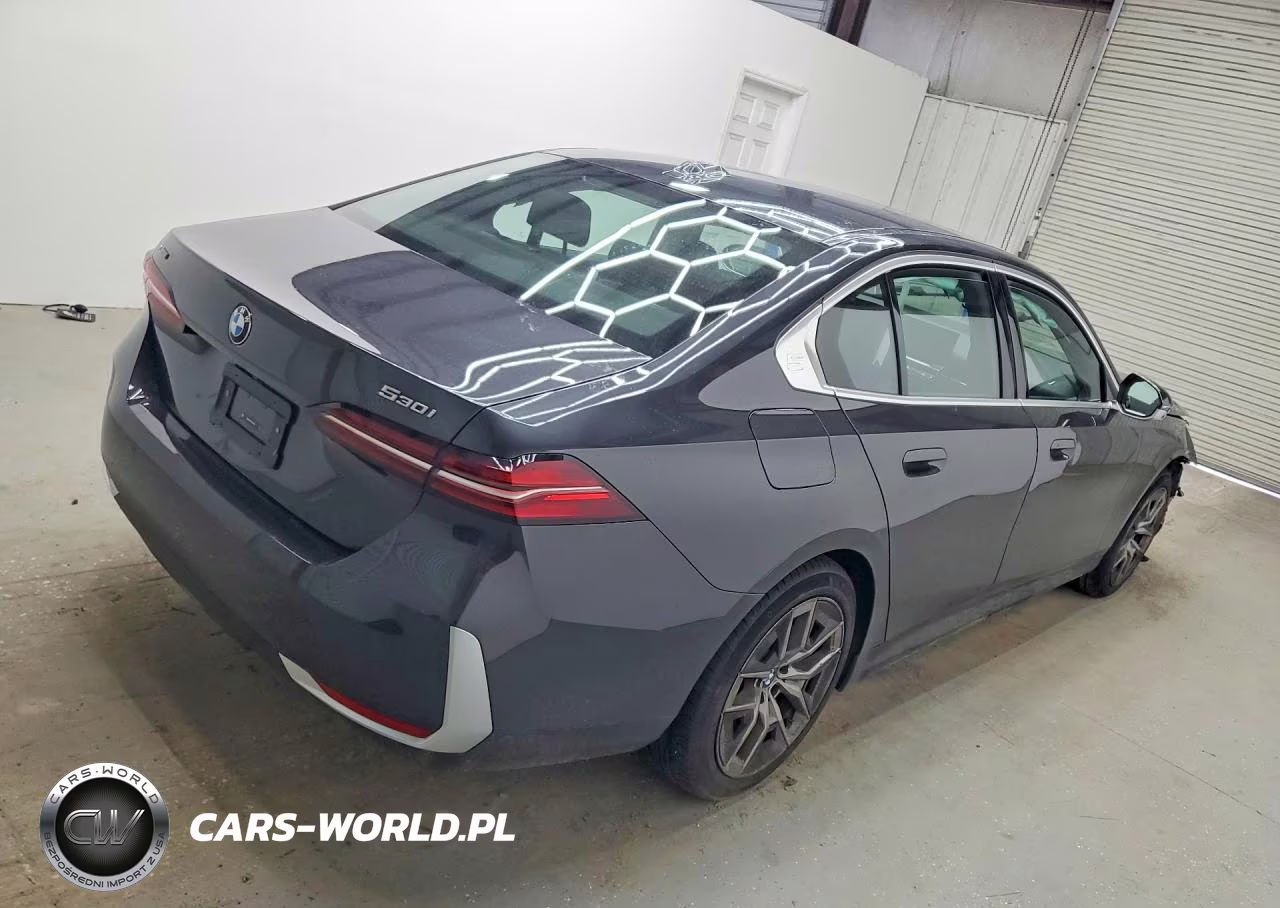 2026 BMW 530 Xi VIN:WBA53FJ02TCX42558 - 3