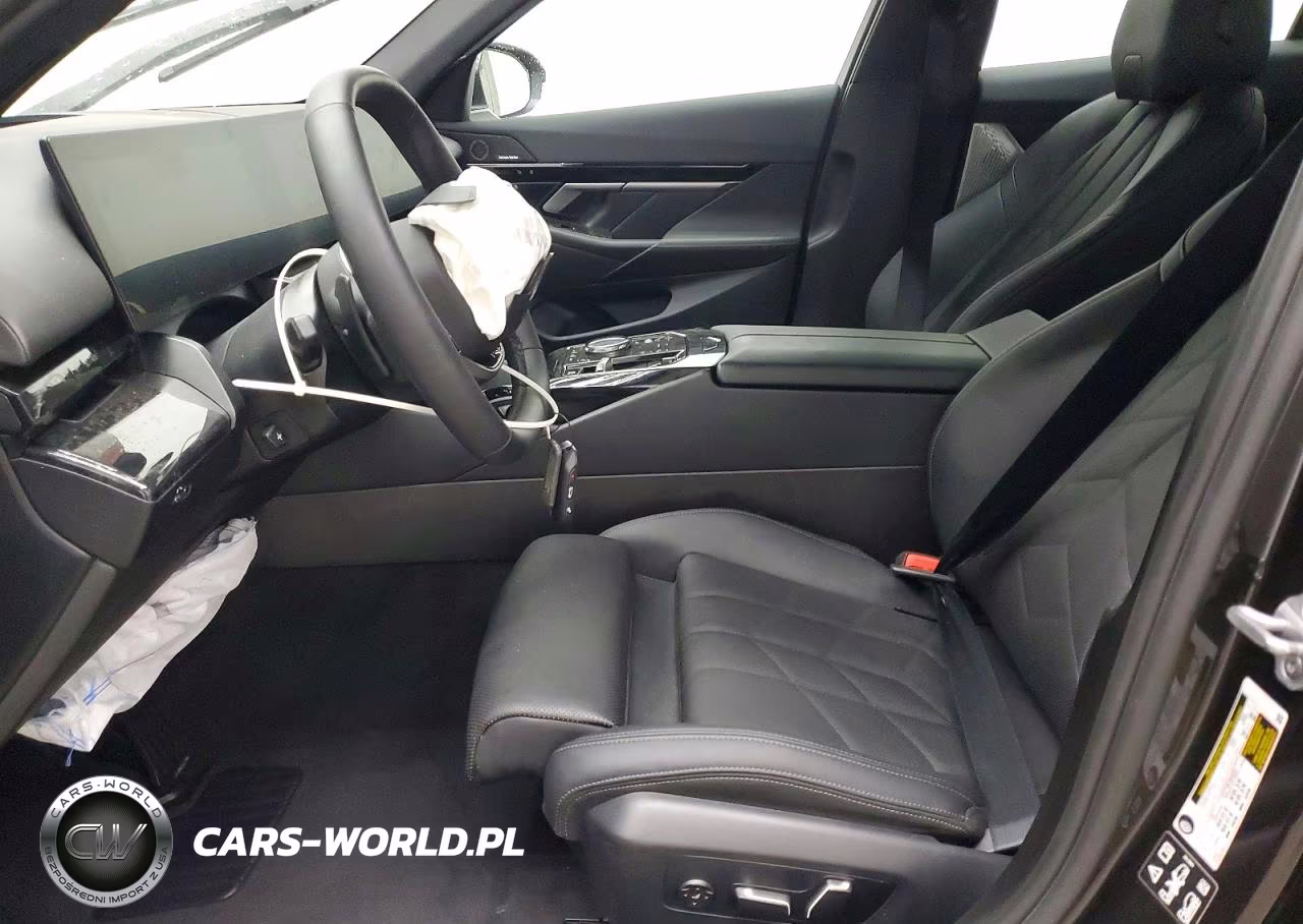 2026 BMW 530 Xi VIN:WBA53FJ02TCX42558 - 7